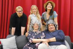 Am 12. Oktober führt die Crew vom Theater Fidelio erstmals die Komödie „Die lieben Eltern“ auf.