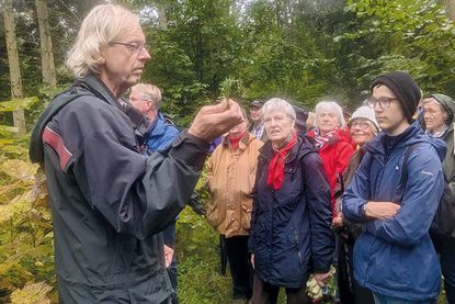 Gemeinnütziger Bürgerverein Bad Schwartau: Letzter Waldspaziergang mit Förster Karsten Tybussek