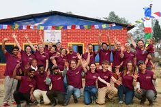 Das internationale Via Cordium Team bei der Einweihung des Gemeindehauses mit integrierter Krankenstation.