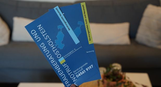 In diesem Jahr wurden die Farben auf den Flyern angepasst, mit denen sich die Beratungsstelle präsentiert.