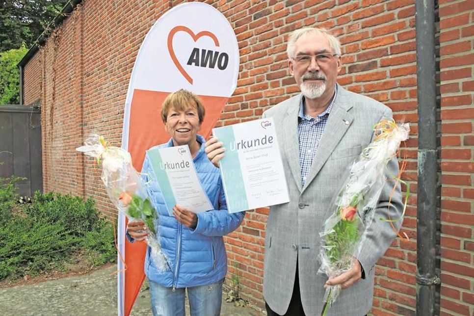 Ingelore Kohlert und Rainer Wulf sind zwei AWO-Mitglieder der ersten Stunde. Beide gehörten als Beisitzer dem 78er-Vorstand an.