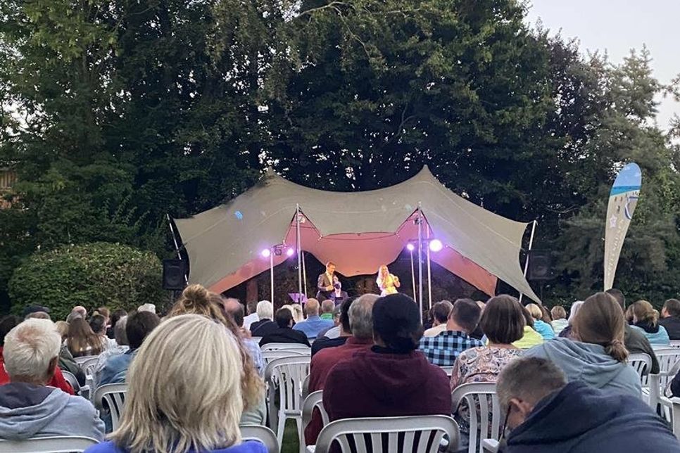 Ein unterhaltsames, buntes Programm erwartet die Gäste beim Klassik-Konzert im Kurpark.