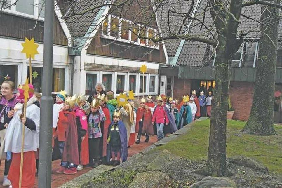 Vom 6. bis 8. Januar 2023 sind in Preetz und Umgebung wieder die Sternsinger unterwegs.