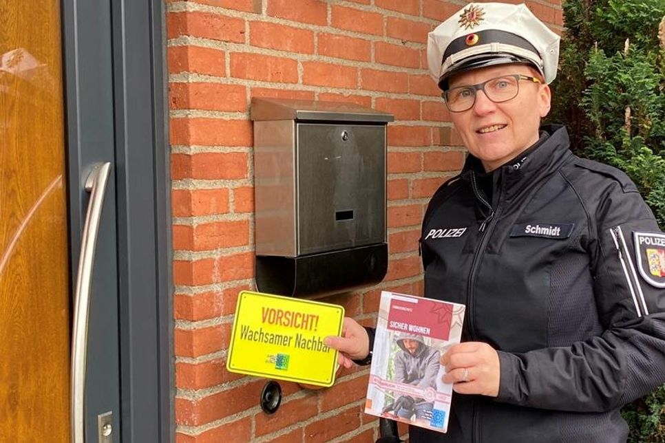 Polizeihauptkommissarin Schmidt, Einbruchschutzberaterin, Sachgebiet Prävention, Polizeidirektion Lübeck. (Foto: Polizeidirektion Lübeck)