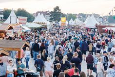 Vom 18. bis 27. Juli findet wieder die „Travemünder Woche“ statt und lockt Tausende ins Ostseebad.