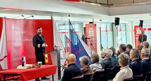 Der Kommandeur der Marineunteroffiziersschule Kapitän zur See Edgar Behrends sprach beim Neujahrsempfang über die aktuellen Herausforderungen.