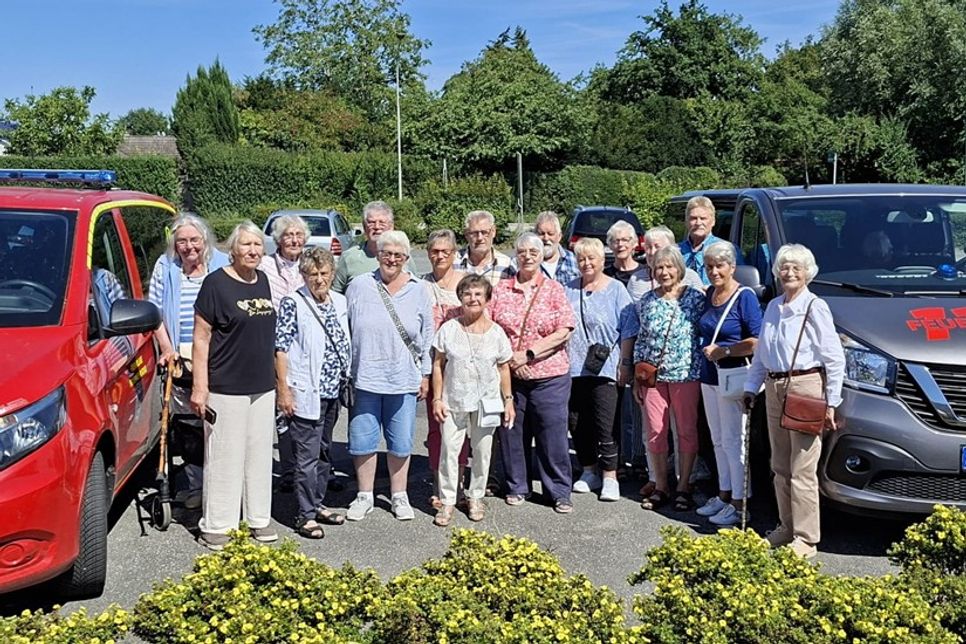 Bei bestem Sommerwetter machte sich die Gruppe auf den Weg nach Lübeck.