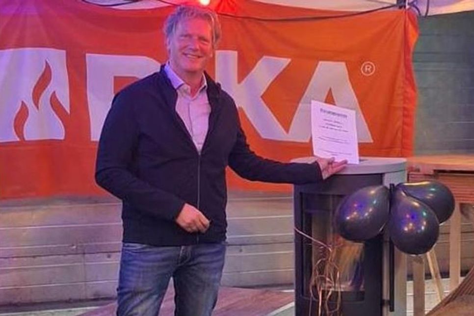 Holger Micheel-Sprenger gewinnt den Kaminofen