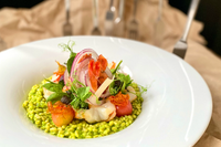 Steg 1 im Strandhotel (Garnelen heimisch gebettet)