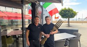 Salvatore Puglia (lks.) und Costa Markmann.