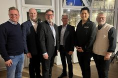 Der Vorstand des Gewerbevereins (v. lks.): 1. Vorsitzender Sven Muchow, Kassenwart Timo Schöning, 2. Vorsitzender Dirk Heckmann, Beisitzer Roman Seidler, Beisitzer Yu-Yu Lin und Schriftwart Jürgen Mohr. (Nicht auf dem Foto: Beisitzer Benjamin Haase)