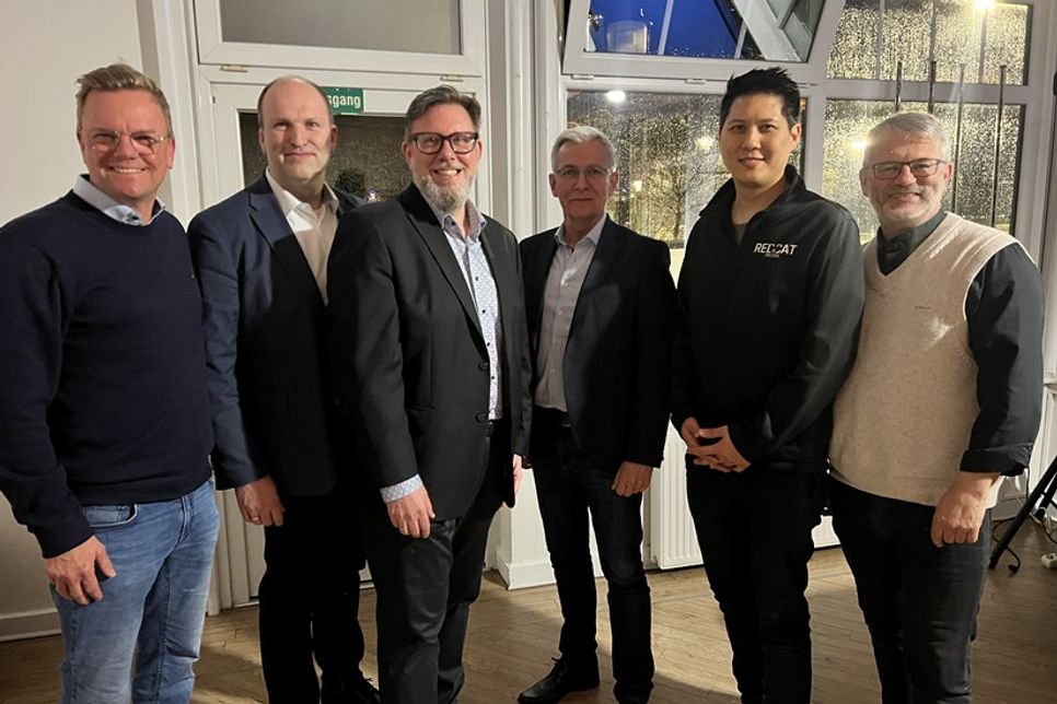 Der Vorstand des Gewerbevereins (v. lks.): 1. Vorsitzender Sven Muchow, Kassenwart Timo Schöning, 2. Vorsitzender Dirk Heckmann, Beisitzer Roman Seidler, Beisitzer Yu-Yu Lin und Schriftwart Jürgen Mohr. (Nicht auf dem Foto: Beisitzer Benjamin Haase)