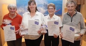 Diese Mitglieder zeichnen sich langjährige Treue zum Akkordeon Club aus.