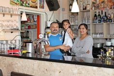 Inhaber Nanak Singh und seine Familie bringen kubanisches Lebensgefühl nach Neustadt.