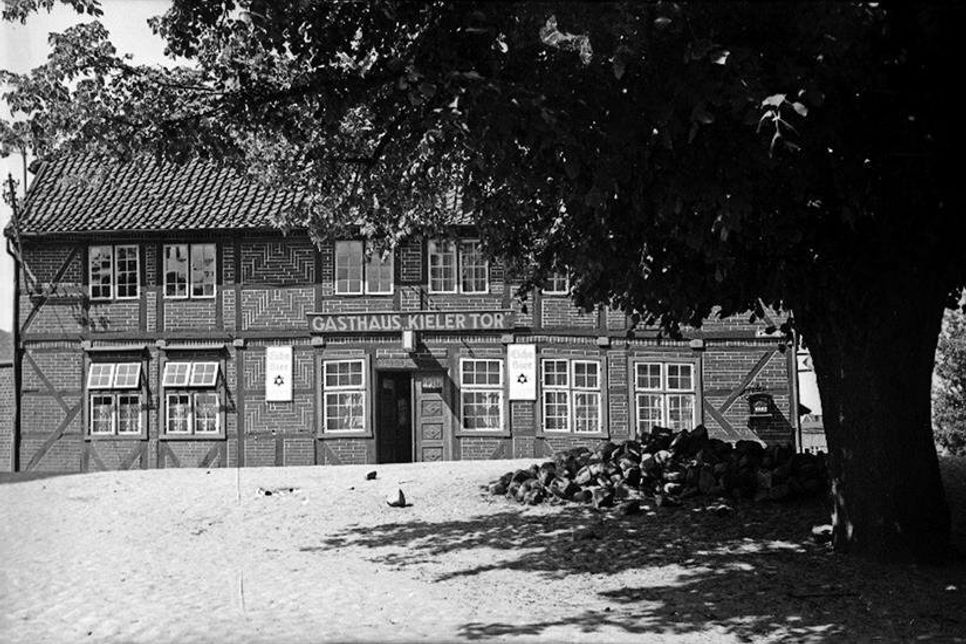 Das ehemalige Ballhaus befand sich gegenüber dem Torhaus des Preetzer Klosters.