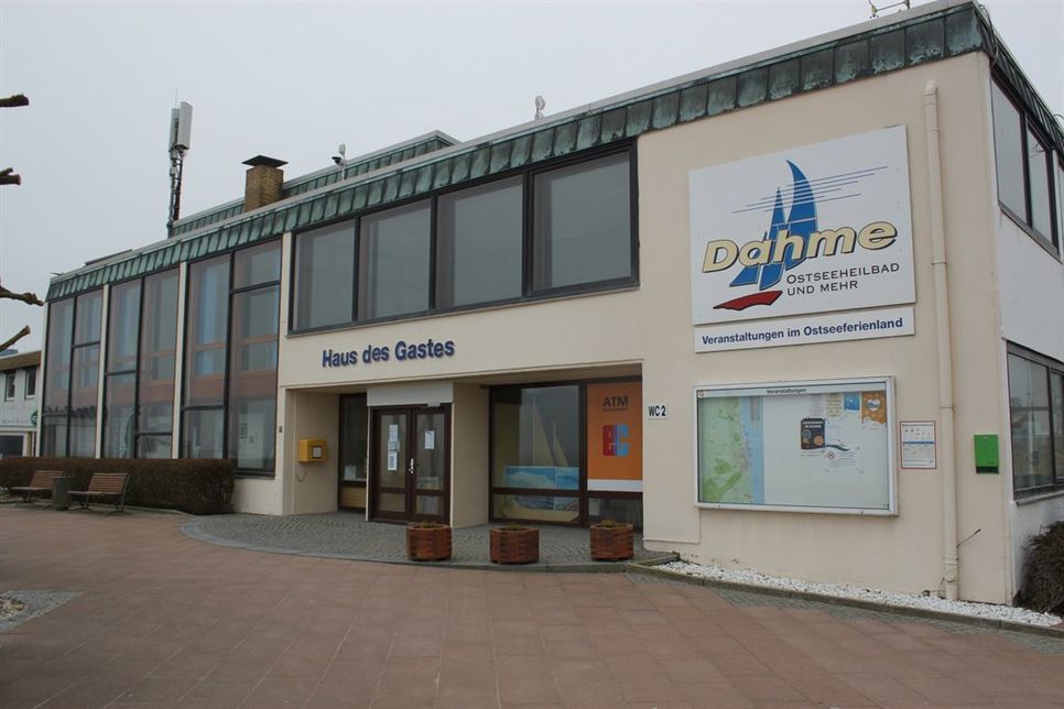 Das Haus des Gastes ist noch immer ein Streitpunkt. Während eine Seite das Objekt weiter in Gemeindehand behalten möchte, favorisieren andere den Verkauf an einen Investor im Zuge einer Hotelplanung.