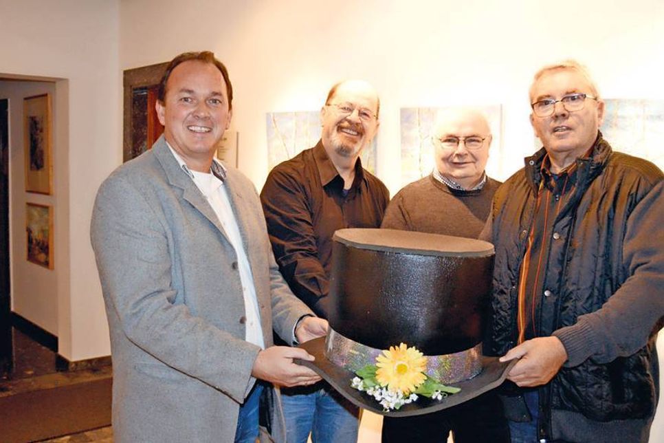 Bringen im nächsten Frühjahr wieder alle Vereine und Verbände der Stadt Bad Schwartau unter einen Hut: Marco Gießener (v.li.), Manfred Mohr, Norbert Leihe und Axel Gieseler.