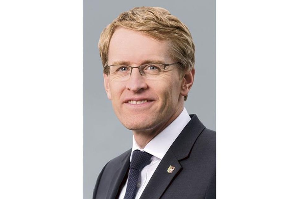 Schleswig-Holsteins Ministerpräsident Daniel Günther kommt zu „Unterhaltung am Meer“ nach Timmendorfer Strand. (Foto: Frank Peter)