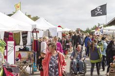 In Travemünde lädt der beliebte und schöne „Handgemacht“-Markt zu Pfingsten wieder zum Verweilen ein. (Foto: Veranstalter)