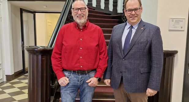 Bürgermeister Mirko Spieckermann begrüßte Jörg Cygan persönlich zu seinem Amtsantritt und betonte dabei die große Bedeutung dieses Ehrenamtes für die Stadtgesellschaft.