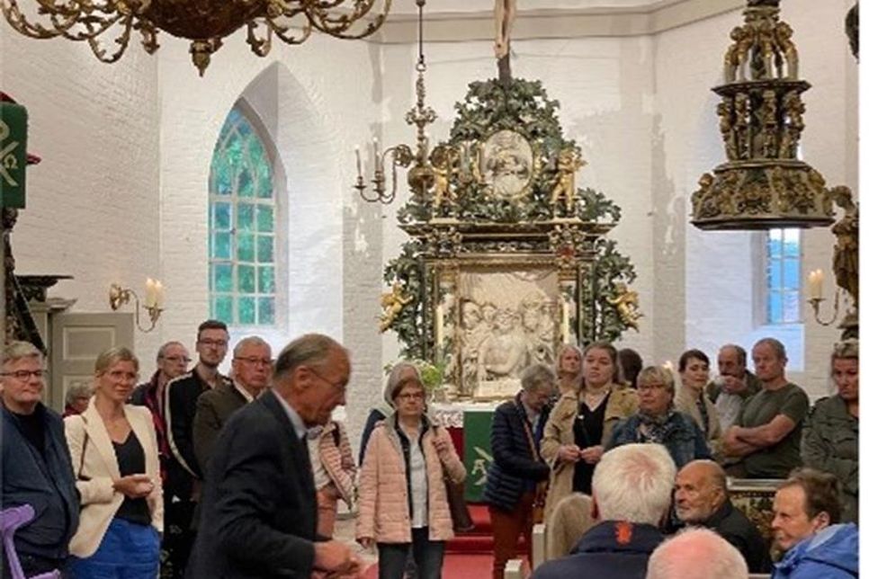Kleine Kirchenführung in der Kirche zu Hohenstein.