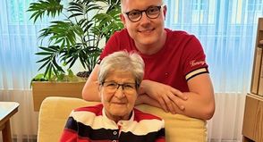 Moderator Louis Pawellek wird mit Renate Aris das Gespräch führen.