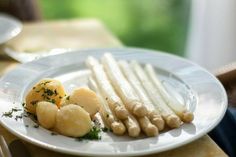 Der Spargel steht natürlich im Mittelpunkt.