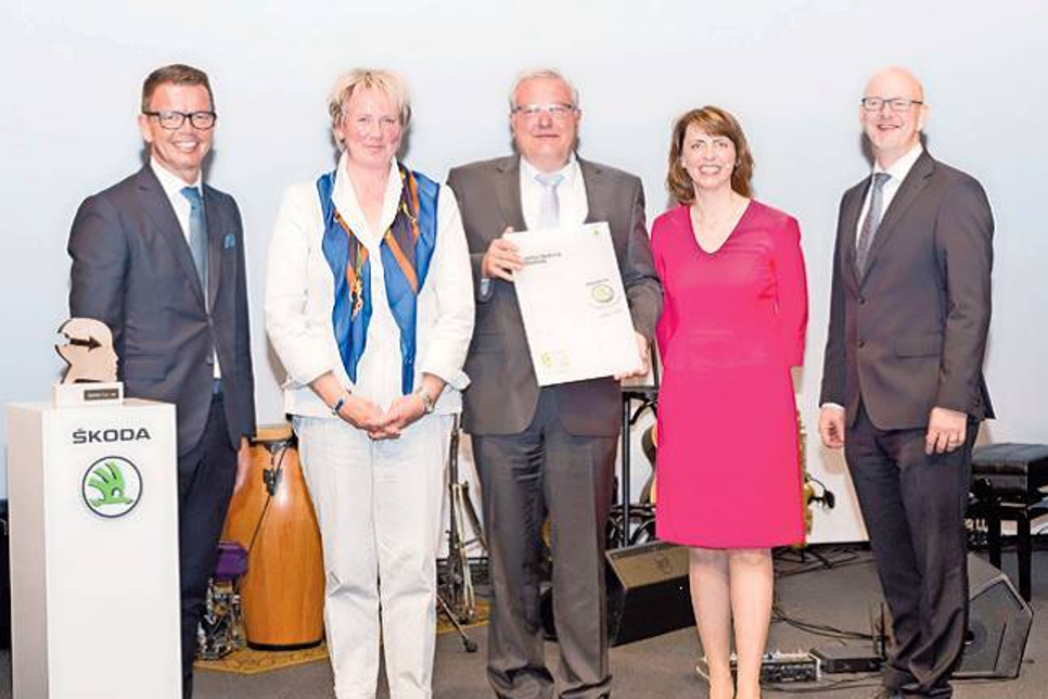 Von Links: Stefan Quary (Leiter Vertrieb), Carolin Mey, Martin Mey,