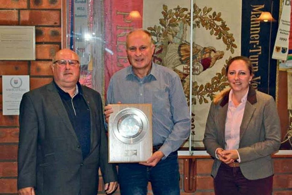 Freut sich über den Fördesparkassenpreis „Sport ist mehr als …“ für sein Engagement im PTSV Blasorchester: Baritonspieler Frank Meinert (m).