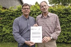 Die Stockelsdorfer CDU, hier vertreten durch Christian Ehmcke (l.), und BÜNDNIS90/DIE GRÜNEN, hier mit Rolf Dose, beantragen die Einrichtung eines Umweltbeirates. Foto: G. Krei