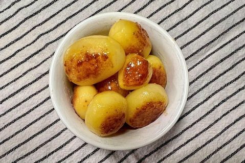 Super lecker und schnell gemacht: Karamellkartoffeln.