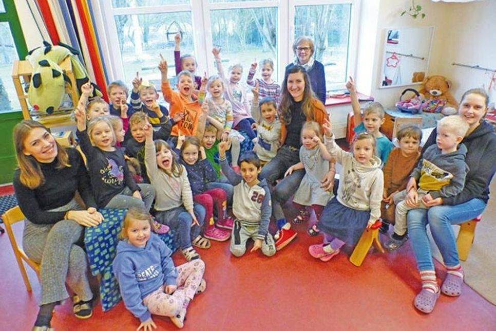 Hier sind alle Kinder Schätze – und ein paar Plätze sind im Kindergarten Schatzkiste in der Gemeinde Glasau auch noch frei