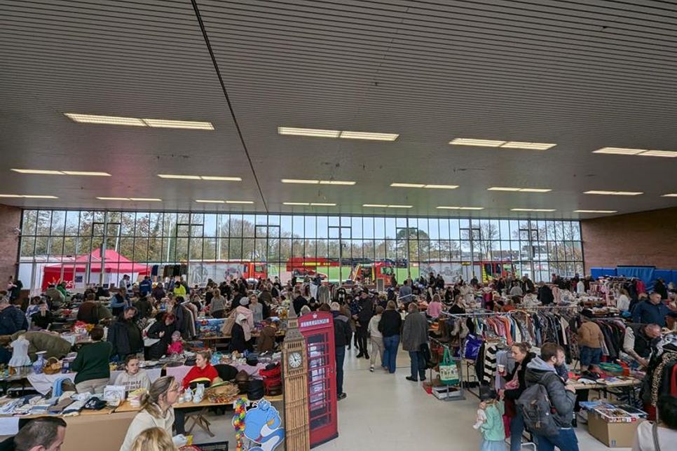Der erste Hallenflohmarkt der Feuerwehr Grömitz war ein voller Erfolg.
