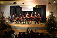 „Die Bandfelder“ spielen unter anderem auch Weihnachtslieder im „Big-Band-Sound“.