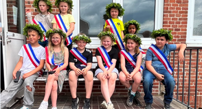 Die Gewinner der Wettbewerbe = Kita: Melaher Kesete & Keno Schreiber, 1.Klasse: Zoey Heeckt & Fiete Lenz, 2.Klasse: Ida-Lotte Hutzfeld & Jamie Stolte, 3.Klasse: Johanna Hahn & Eyk Zimmermann und 4.Klasse: Freda Gehlhaus & Noah Fiss