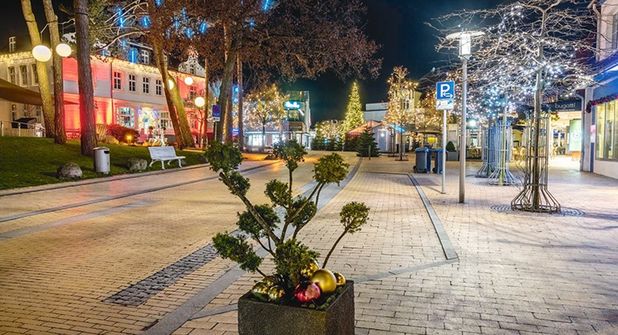 Für die Aktion „Timmendorf strahlt“ sucht die Aktivgruppe Handel & Gewerbe wieder Baumpaten.