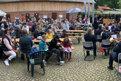 Mit Musik vom Blasorchester Lensahn und Leckereien aus der Museumsküche war am Sonntag dafür gesorgt, dass sich die Gäste rundum wohl fühlen konnten.