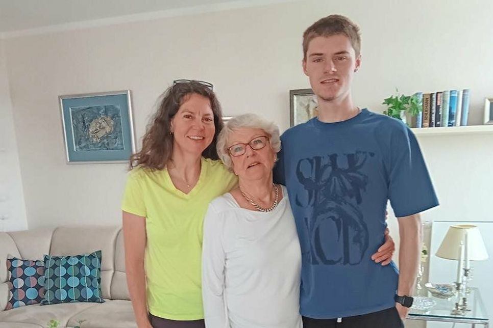 …?und mit Mama Stefanie und seiner „Gnomi“ Ingrid Berger.