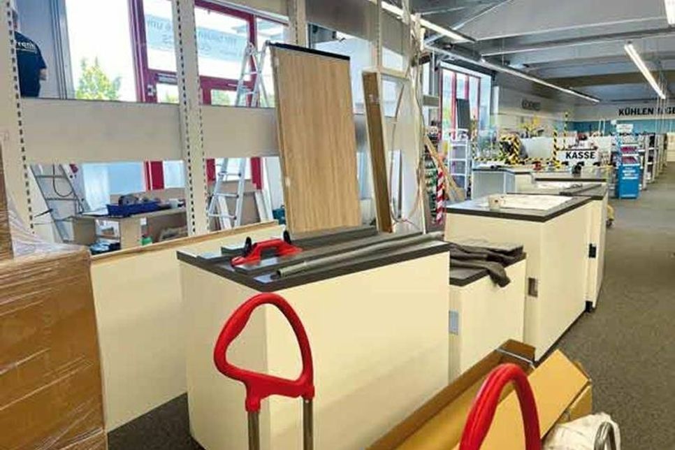 Die Umbauarbeiten auf der Verkaufsfläche finden bei laufendem Geschäftsbetrieb statt.