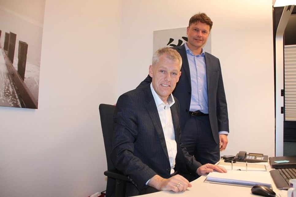 In Grömitz kompetente Ansprechpartner für Mandanten: Thomas Schwarz (sitzend) und Alexander Kewitsch.
