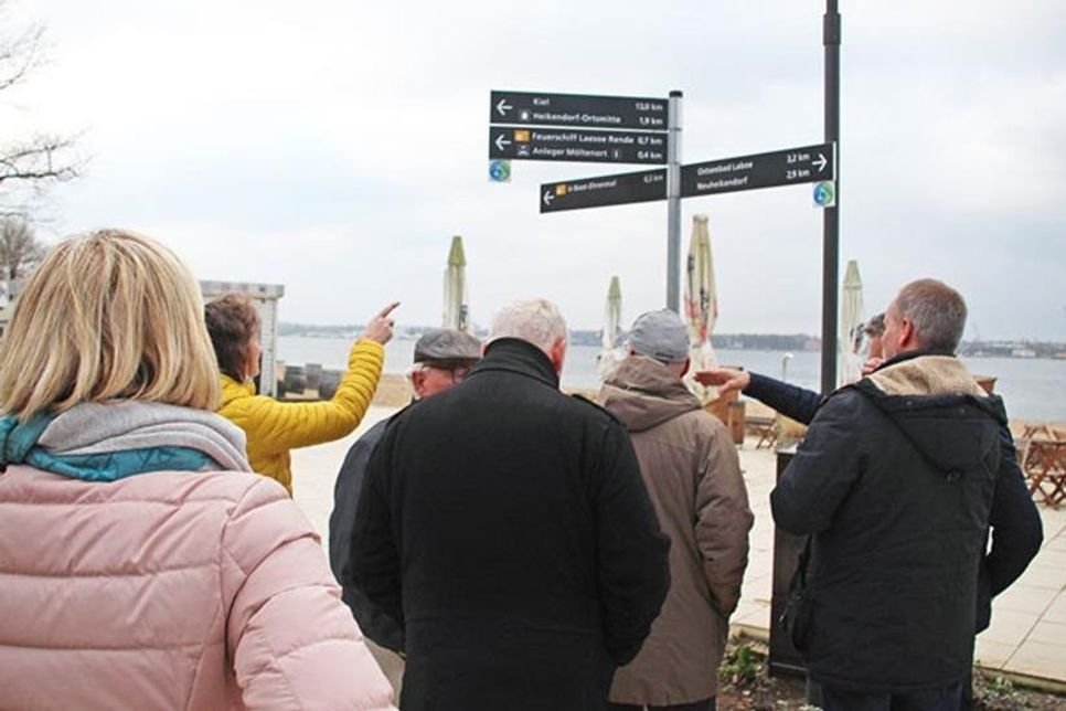 Das neue Wegeleitsystem am Möltenorter Uferweg.