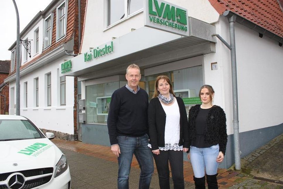 Das Team der LVM-Versicherungsagentur: Kai Diestel, Sonja Schudy und Gina-Marie Mager (v. lks.).