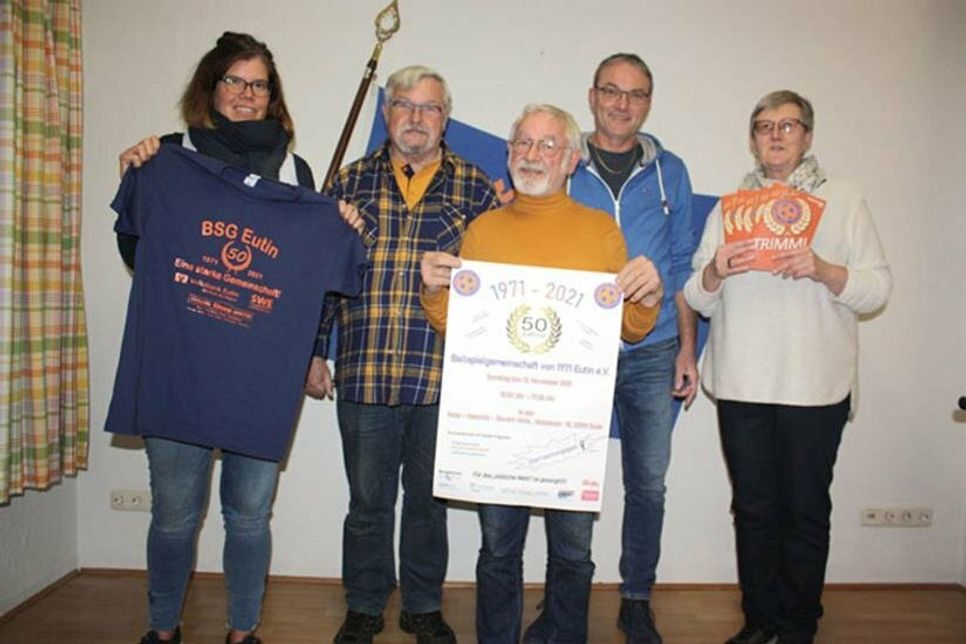 Das Orga-Team 50-Jahr-Feier der BSG Eutin hat ganze Arbeit geleistet: von links Kathrin Mees, Klaus Bierend, Reinhard Krause, Sven Voigts und Birgit Brumm.