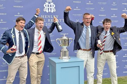 Historischer Sieg in Henley: Ein deutscher Männer-Doppelvierer gewinnt erstmals den „Prince of Wales Challenge Cup“. Mit dabei war Oskar Kroglowski (rechts).