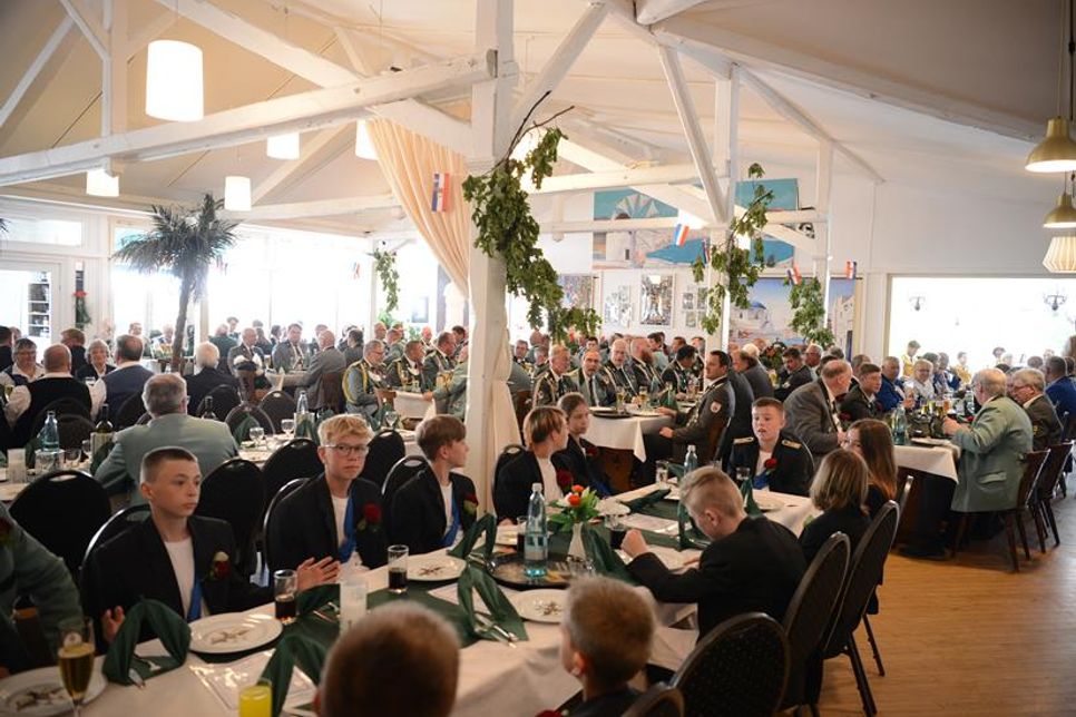 Um 12.30 Uhr steht das Frühstück in der Gildehalle an.