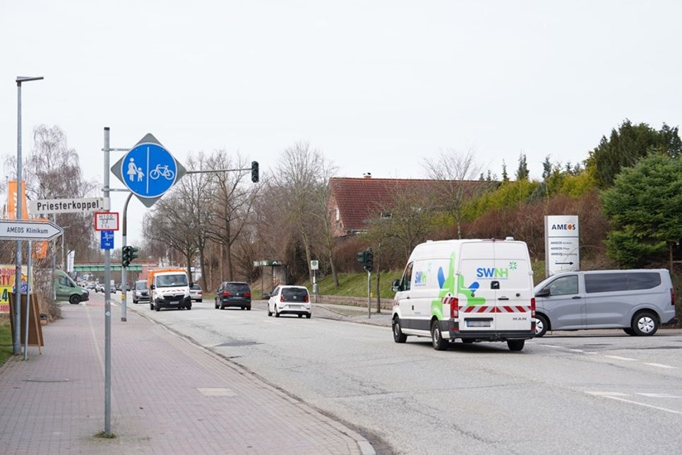 Die Eutiner Straße wird täglich von Tausenden Autos befahren.