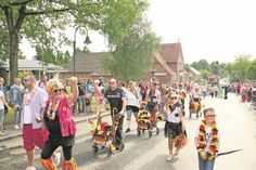Der Schlagerumzug startet am Samstag um 16 Uhr und führt mitten durch Schönwalde.
