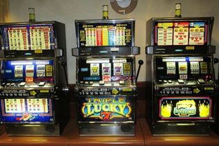 Die mechanischen Automaten sind im Hinblick auf das Spielprinzip bis heute Vorbild für die Spieleentwickler von Online-Slots.