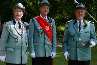 Den Gildeorden darf Heinrich Evers (re.) für ein Jahr tragen.