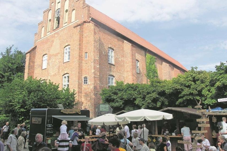 Eine gute Tradition: Immer am zweiten Wochenende im August findet in Cismar das große Klosterfest statt.